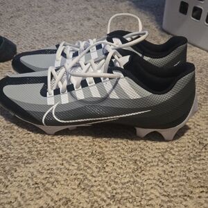 Nike Black and White Athletic Shoes with Enhanced Traction